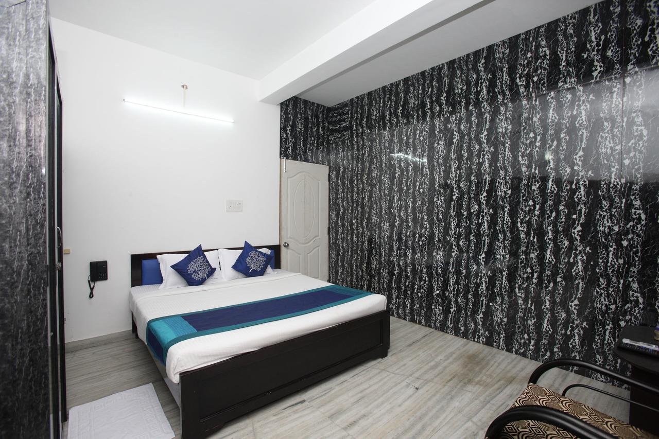 Oyo 935 Hotel Palkhee Mumbai Exterior photo